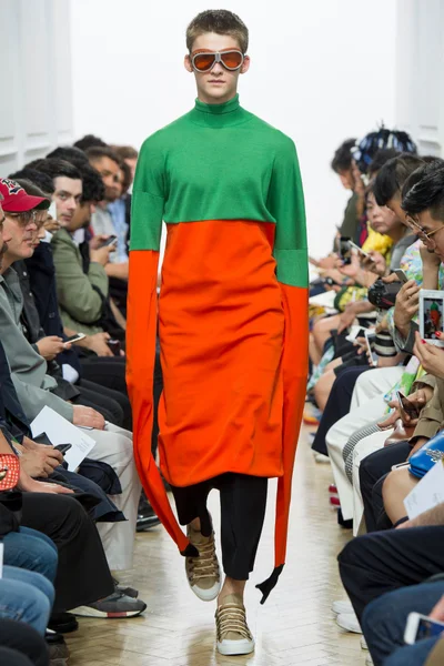 Look 26